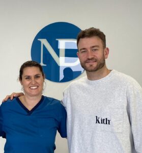 Dra. Tania Álvarez con Gonzalo Pérez de Vargas en Clínica New Dental Toledo